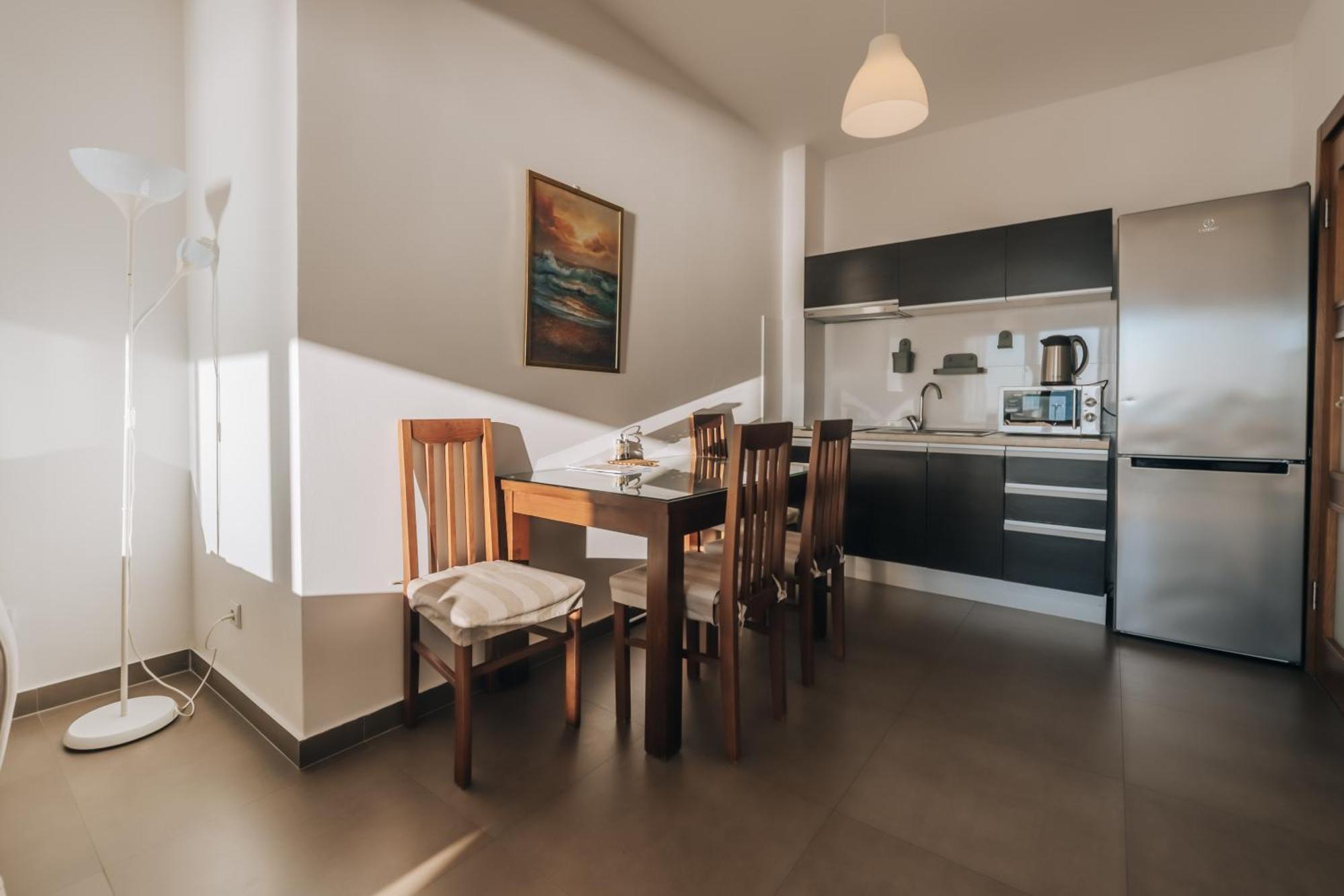 Apartments Kuce Lekovica Beach & Snack Bar- Bistro ห้อง รูปภาพ