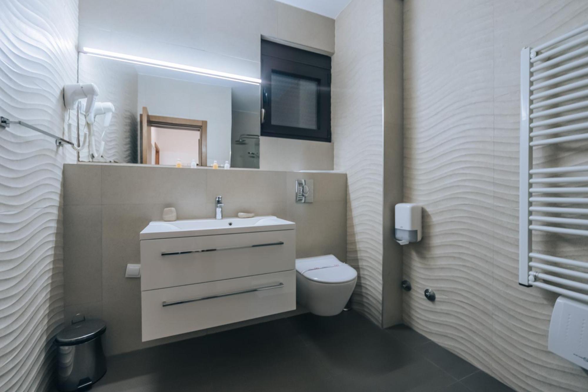 Apartments Kuce Lekovica Beach & Snack Bar- Bistro ห้อง รูปภาพ