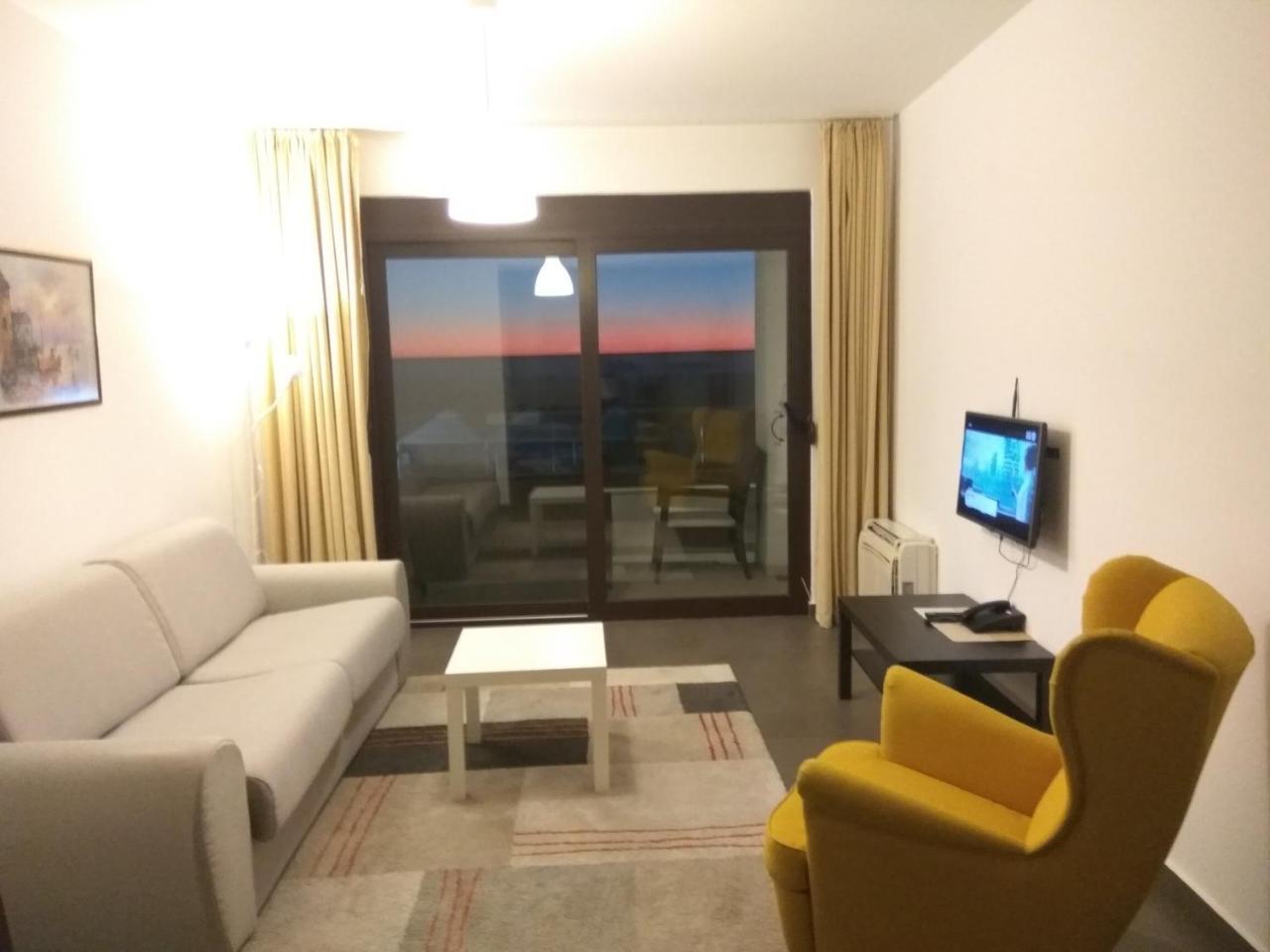 Apartments Kuce Lekovica Beach & Snack Bar- Bistro ภายนอก รูปภาพ
